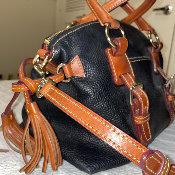 DOONEY & BOURKE PURSE - Picture 5 of 10